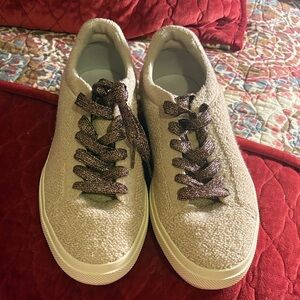 Rothy’s Honeybun Boucle RS02 sneaker size 9.5